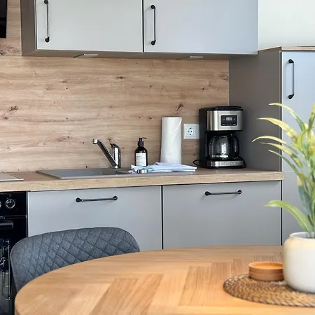 Hafenmeister Gunnar - Familienfreundlicher Rueckzugsort Mit Balkon Appartamento Sassnitz